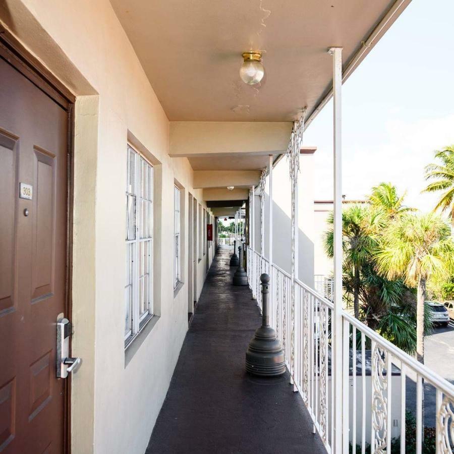 Executive Economy Lodge Pompano Beach Exteriör bild